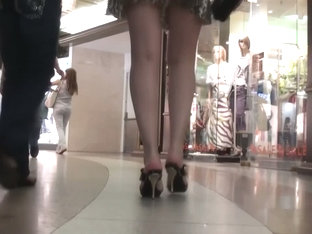 Glamorous And Very Shaggable Lepard Print Upskirt In High Heels