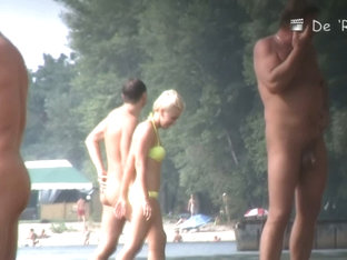 Nudist Beach Voyeur Vid With Amazing Sluts