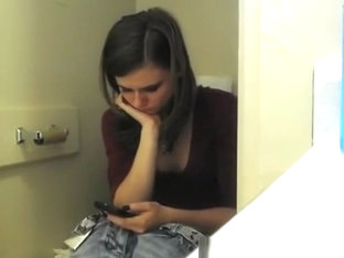 Teen Spied In Toilet Pissing