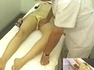 Jolly Girl Gets Naked And Enjoys A Really Cool Massage