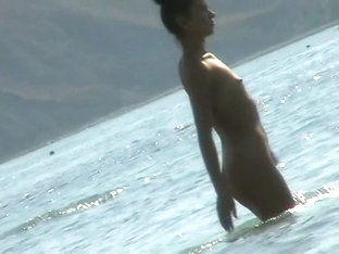A Fascinating Nude Beach Voyeur Video