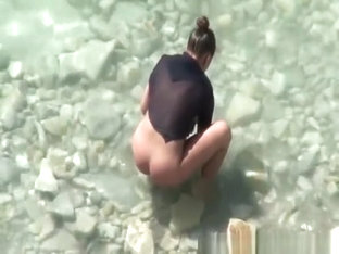 Nudist Woman Spied In Rocky Beach