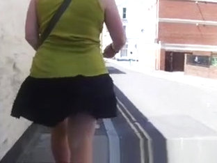 Wind Lifts Upskirt And Exposes Butt