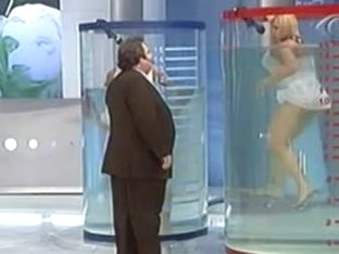 Amazing Blonde Flashes Her Meaty Body In Water Upskirt On Tv