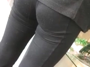 Great Looking Ass In Black Leggings