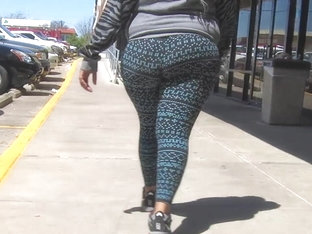 Big Fat Jiggly Juicy Booty In Yoga Pants