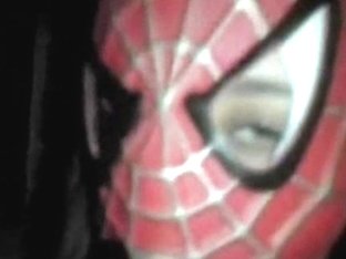 Chick Masked As Spidergirl Swallowing A Hard Schlong