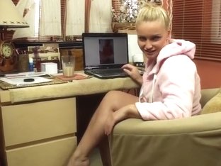 Kathia Nobili Watches How Girl Masturbates Via Webcam