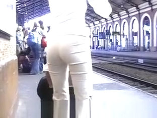 Sexy Ass MILF Waiting For Train