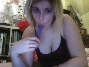A Sexy Not Slim Dilettante Hottie On Webcam Pt2