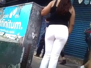 Great Ass On The Street!!!