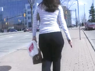 Candid Mall Ass In Yoga Pants + Interaction With Her