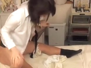 Cutie With Hairy Vagina Visits Her Doctor And Gets Fingered