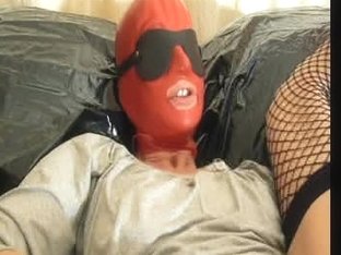 Slut Wore Fetish Mask While Toying Her Butthole