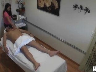 Alec Gets Massaged And Sucked By Asian Kiwi Ling