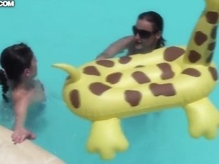 Bunch Of Chubby Female Asses Swim In The Pool