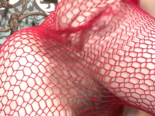 Alice Wonder Cutie With Red Fishnet Pantyhose
