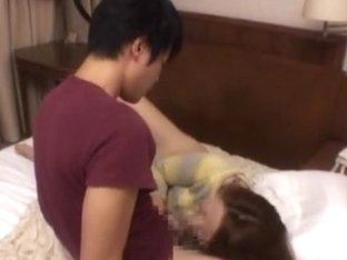 Kinky Mature Japanese Chick Has A Shaved Pussy