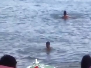 Crazy Latin Couple Fucks In Public In The Sea With Lots Of Spectators