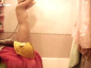 Horny Amateur Honey Taking A Shower