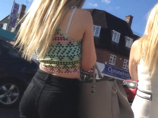 Stunning Blonde Teen Gota Sexy Booty In Tight Black Jeans
