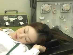 Japanese Teenage Minx Reached A Wet Orgasm In A Clinic
