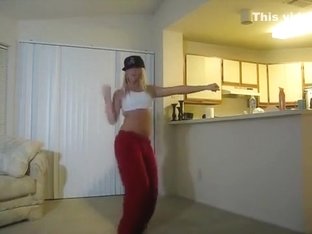 Hailey Renae Dancing To 'ride'