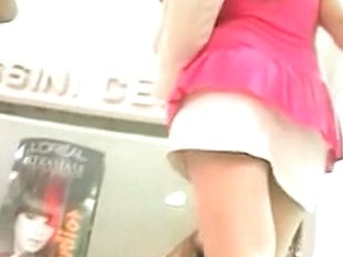 Upskirt Videos With Girls In Short Pants And Skirts