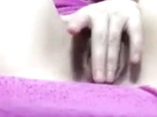 Amateur Webcam Video Shows Me Rubbing My Cunny