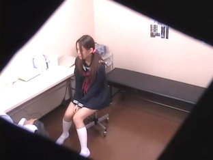 Asian slut penetrated hard by Kushino at the medical clinic