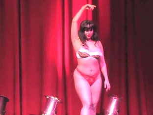 Burlesque Strip Show 125 Coco Lectric Nude Viva