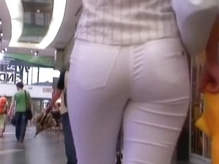 Big Ass In Tight Pants Creates The Best Scenery