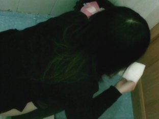 Public Toilet Asian Girl Pissing Voyeur Video