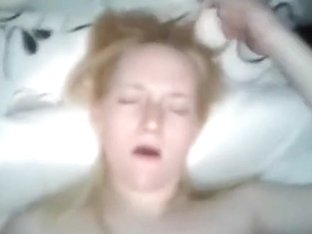 Pregnant Girl Has Missionary And Doggystyle Sex With Creampie