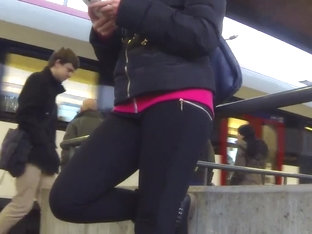 Candid - Nice Babe In Tight Leggings