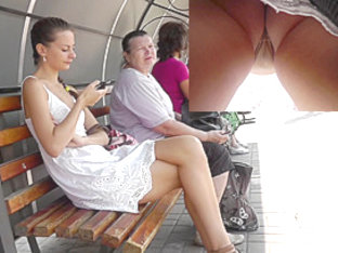 Girl Caught On Spy Camera In The Free Upskirt Video