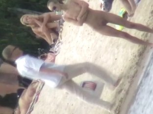 Beach Porno Video Of A White Skinny Fit Nude Bitch In Sunglasses
