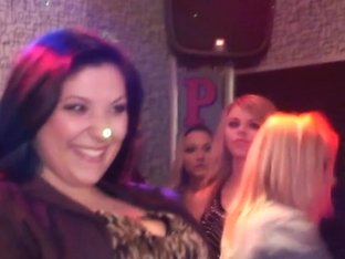 Flashing Amateur Babes Doggystyling In A Club