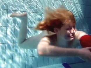 Underwatershow Video: Lucie