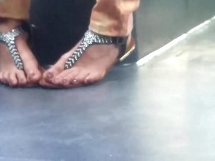 Sexy Indian Or Pakistani Milf Feet Candid & Face Beauty