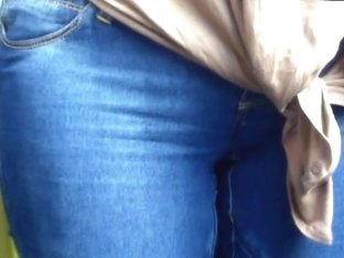 Hot Ass Babe In Tight Jeans On The Bus In Candid Street Video
