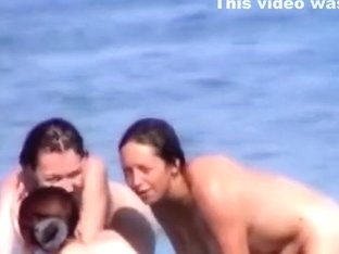 Voyeur Tapes Girls At A Nude Beach