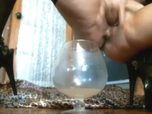 Pee And Squirting. Much Cum In Glass