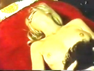Greek Porn '70-'80s (anwmala Thylika) Part2-gr2