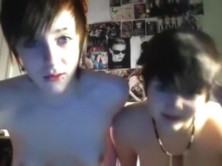 2 Lesbian Emo Girls Masturbate And Eat Eachothers' Pussy