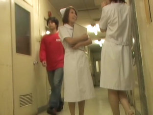 Slender Nurse Got Panty And Belly Seen On Sharking Video