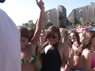 Springbreaklife Video: Bikini Beach Bash