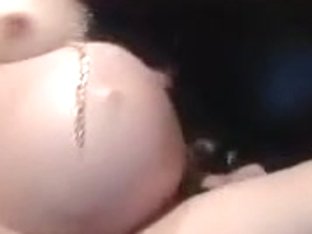 Pregnant Brunette Masturbates With A Vibrator - Cassianobr