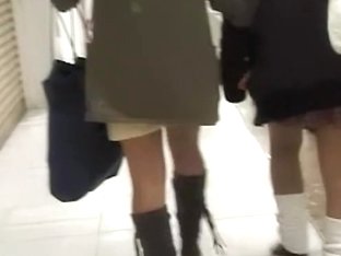 Kinky Public Sharking Video In A Crowded Japanese Mall